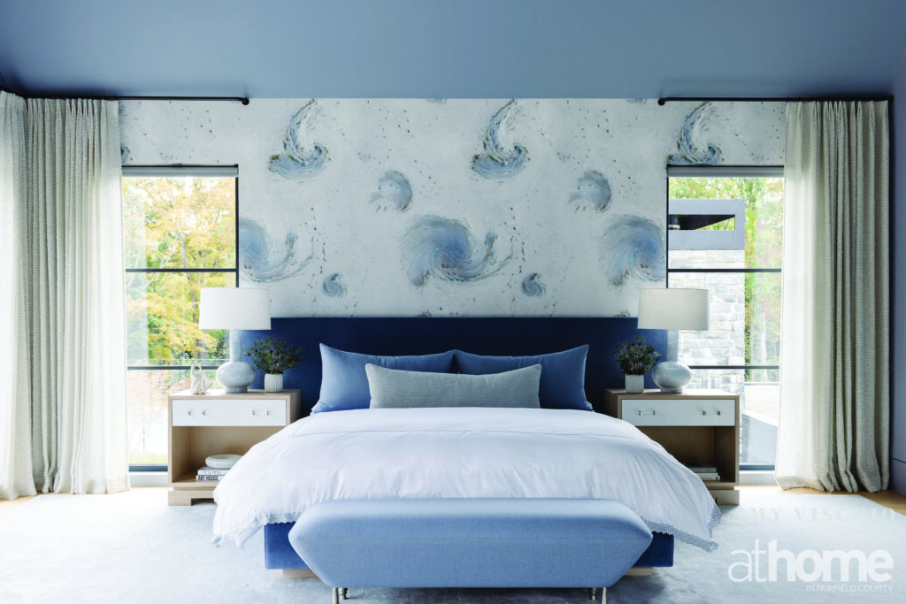 A Color-Drenched Greenwich Home Opens Its Expansive Glass Doors ...